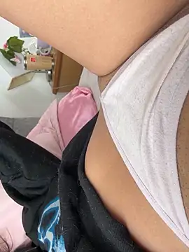 sabrina rosee online show from October 28, 2025, 1:25 pm