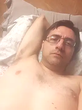 Snapshot of Gearsuit chatting on September 30, 2025, 12:04 am Gearsuit online show from September 30, 2025, 12:04 am