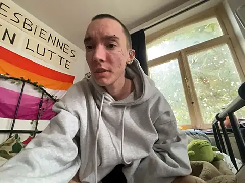 Snapshot of Styxlust chatting on October 10, 2025, 2:16 pm Styxlust online show from October 10, 2025, 2:16 pm