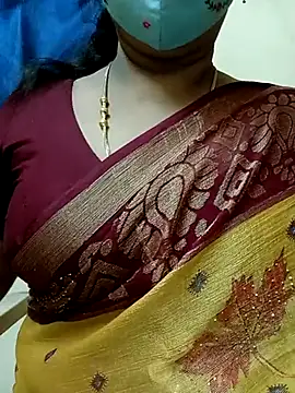 sushma26 online show from August 6, 2026, 6:32 pm