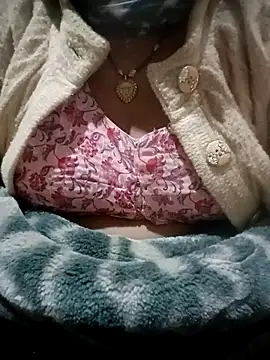 CUTGIRL76 online show from December 19, 2025, 9:44 pm