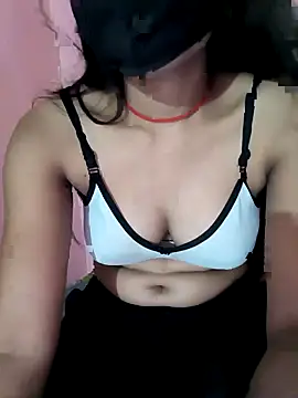 Snapshot of Hotmonasexi chatting on October 10, 2025, 7:18 am Hotmonasexi online show from October 10, 2025, 7:18 am