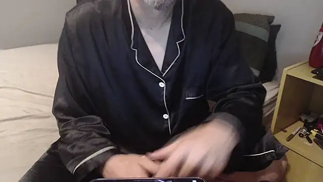 Snapshot of idiotpig66 chatting on March 7, 2025, 6:22 pm idiotpig66 online show from March 7, 2025, 6:22 pm