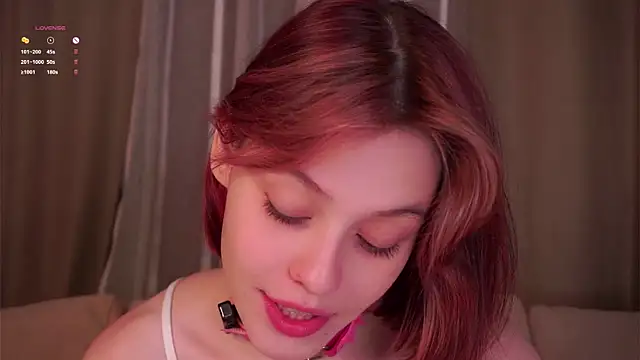 LurleneRamo online show from November 25, 2025, 1:05 am