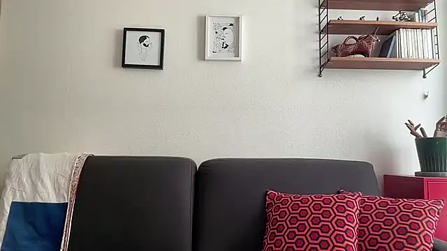 Snapshot of Milkywaymen chatting on October 7, 2025, 11:40 am Milkywaymen online show from October 7, 2025, 11:40 am