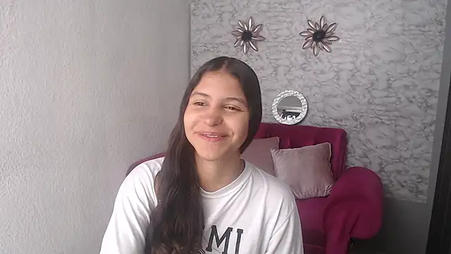 Evagirl69 online show from October 28, 2025, 6:10 pm