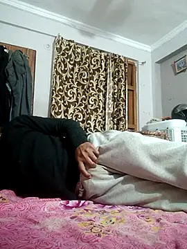 Snapshot of vardh033 chatting on February 3, 2026, 10:53 am vardh033 online show from February 3, 2026, 10:53 am