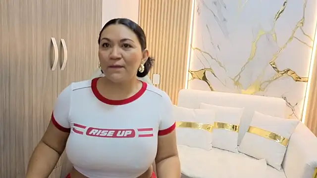 Madam Hott online show from September 15, 2025, 3:39 am