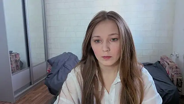 Snapshot of AlisaWyn chatting on November 6, 2025, 3:40 am AlisaWyn online show from November 6, 2025, 3:40 am