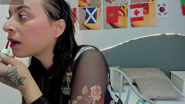 Sara mora  online show from July 14, 2026, 12:22 pm