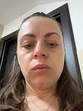 ladywithbigass online show from March 23, 2026, 8:51 am