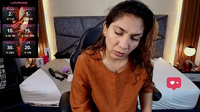 SexyRachel  online show from February 8, 2026, 12:08 pm