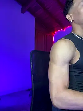 RickKrong  online show from October 10, 2025, 2:32 am