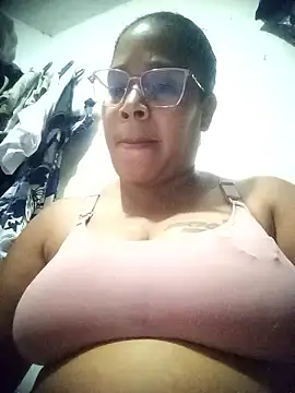 Snapshot of Big_ass_submissive chatting on March 4, 2026, 2:39 am Big ass submissive online show from March 4, 2026, 2:39 am