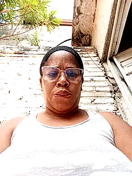 Snapshot of Big_ass_submissive chatting on April 4, 2026, 2:47 pm Big ass submissive online show from April 4, 2026, 2:47 pm