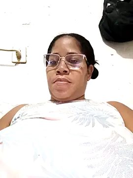 Snapshot of Big_ass_submissive chatting on April 5, 2026, 1:30 pm Big ass submissive online show from April 5, 2026, 1:30 pm