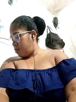 Snapshot of Big_ass_submissive chatting on April 6, 2026, 1:56 pm Big ass submissive online show from April 6, 2026, 1:56 pm