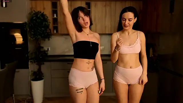 Snapshot of Anny_Molly chatting on February 18, 2026, 6:09 am Anny Molly online show from February 18, 2026, 6:09 am