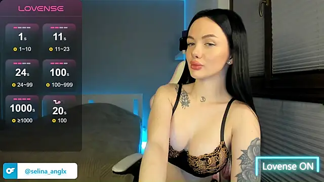 SelinaStorm online show from December 1, 2025, 12:59 am