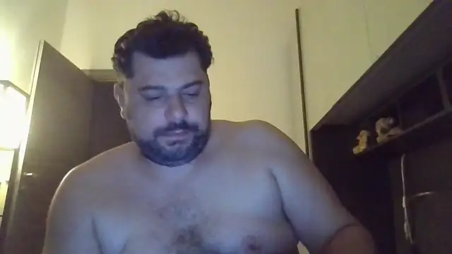 giuseppelovisi85 online show from September 11, 2025, 5:07 am