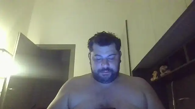 giuseppelovisi85 online show from September 18, 2025, 5:15 pm