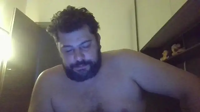 giuseppelovisi85 online show from October 10, 2025, 6:23 am