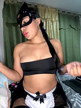 Kyra  Rose online show from November 9, 2025, 3:27 am