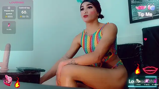 Natasha clifford online show from November 22, 2025, 11:42 am