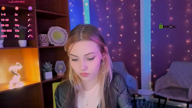 luna tin online show from November 9, 2025, 6:01 am