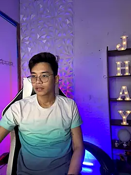 Snapshot of Prince-Harrison chatting on October 29, 2025, 12:51 pm Prince-Harrison online show from October 29, 2025, 12:51 pm