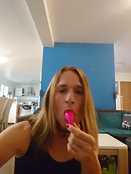 FlorineTV online show from July 12, 2026, 2:08 pm