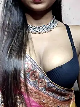 priyanka1345 online show from September 14, 2025, 6:29 pm