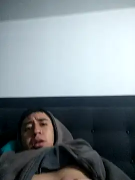 abnerdam01 online show from September 22, 2025, 5:42 am