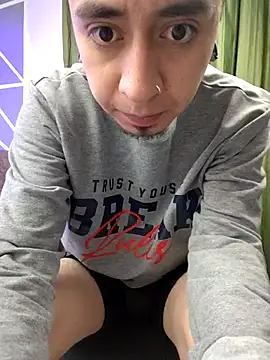 abnerdam01 online show from September 24, 2025, 11:24 am