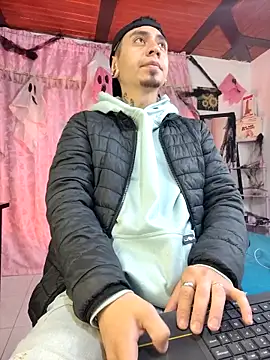 abnerdam01 online show from October 23, 2025, 1:21 pm