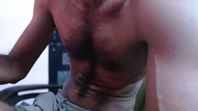 Snapshot of funndudd chatting on November 1, 2025, 3:47 pm funndudd online show from November 1, 2025, 3:47 pm