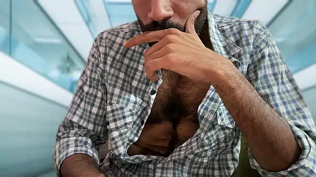 Snapshot of funndudd chatting on November 5, 2025, 6:24 am funndudd online show from November 5, 2025, 6:24 am