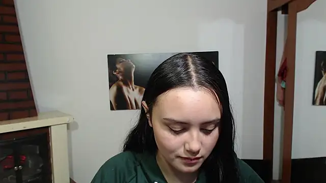 crazy daniela online show from September 12, 2025, 8:42 pm