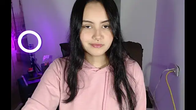 crazy daniela online show from October 7, 2025, 10:07 pm