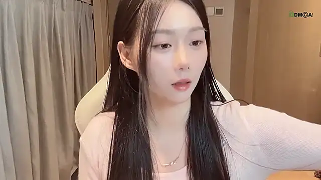Snapshot of Makinghappymyself_ chatting on October 27, 2025, 12:53 pm Makinghappymyself  online show from October 27, 2025, 12:53 pm