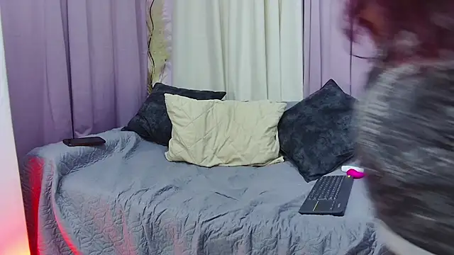 DaniniAnderson online show from October 23, 2025, 4:12 am