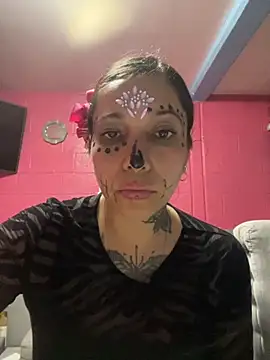 Snapshot of emperatrixsex chatting on October 31, 2025, 2:34 am emperatrixsex online show from October 31, 2025, 2:34 am