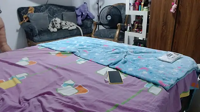 Snapshot of devora_clark chatting on November 11, 2025, 2:00 am devora clark online show from November 11, 2025, 2:00 am