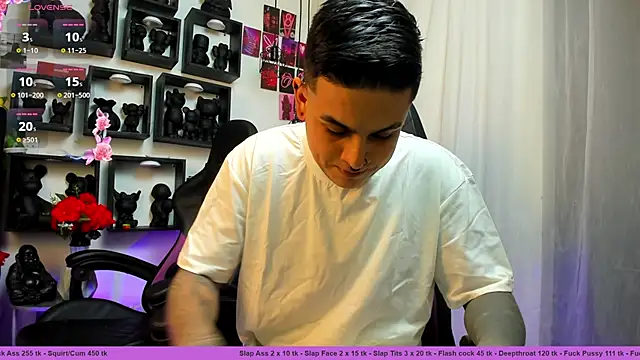 Sarahandzack online show from October 10, 2025, 9:58 pm