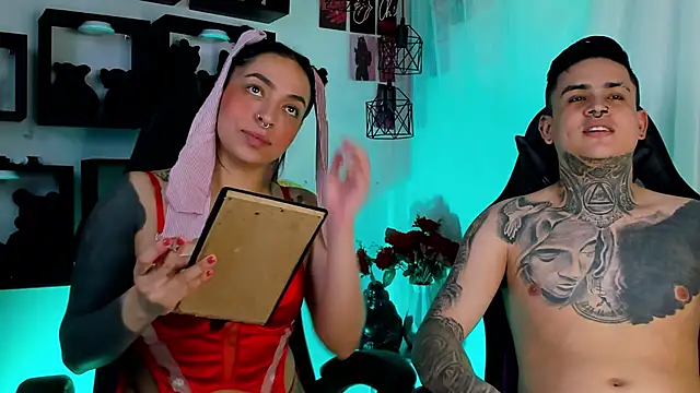 Sarahandzack online show from October 29, 2025, 6:53 pm