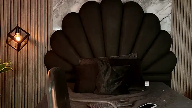 Snapshot of AlahyaPalmerR chatting on October 30, 2025, 3:52 am AlahyaPalmerR online show from October 30, 2025, 3:52 am