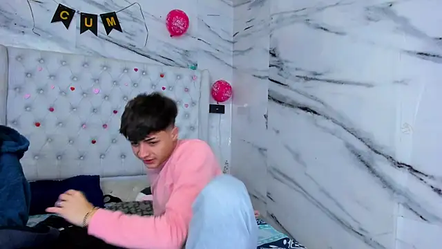 Ari and Storm online show from April 14, 2026, 2:12 pm