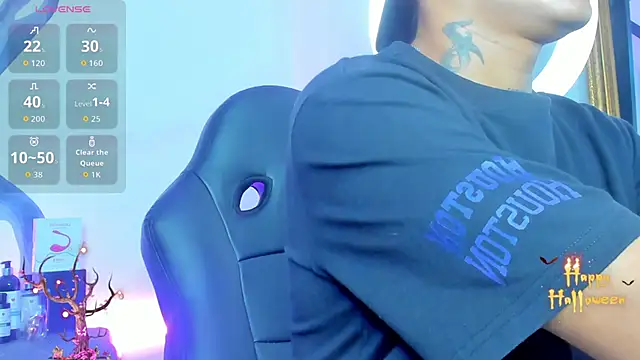 LiamDeep online show from October 20, 2025, 8:42 pm