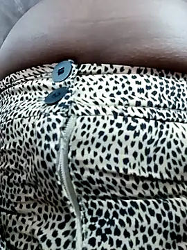 AmiraMorgan online show from October 2, 2025, 1:12 am