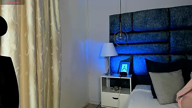 Snapshot of larissa_adams chatting on September 29, 2025, 11:37 am larissa adams online show from September 29, 2025, 11:37 am